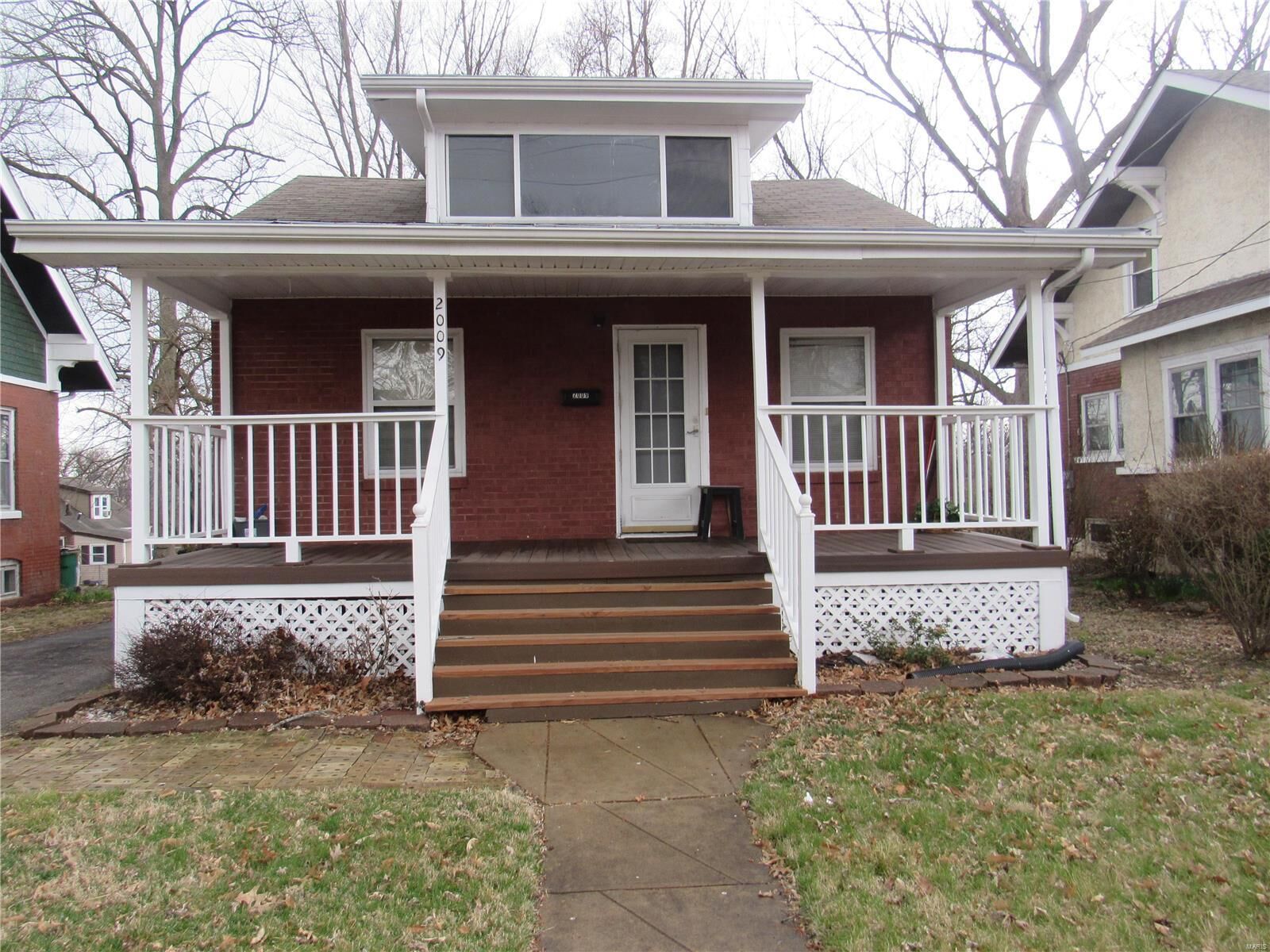 Property Photo: 2009 North And South Road MO 63114