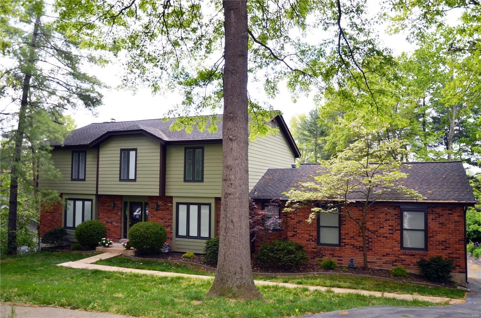 Property Photo:  1798 Kimkirk Court  MO 63122 