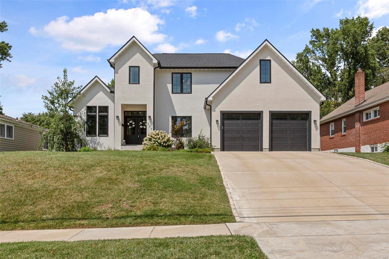 Property Photo: 527 W Woodbine Avenue MO 63122