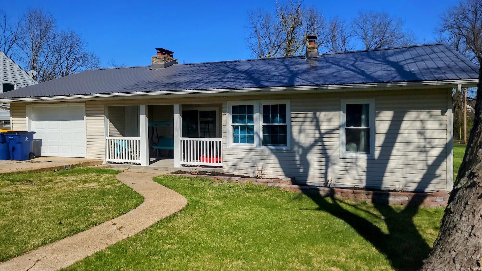Property Photo: 806 Delmar Avenue MO 63028
