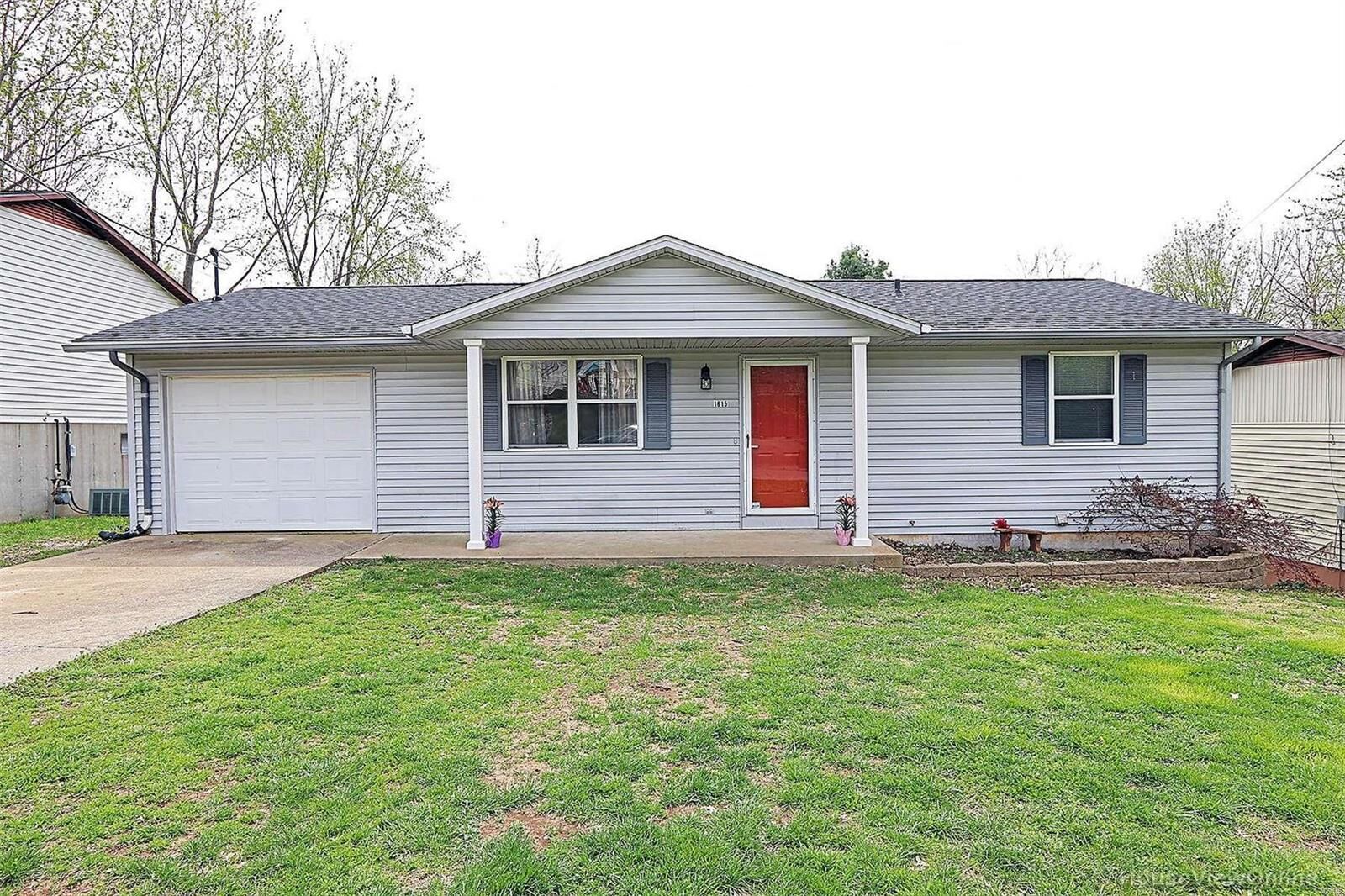 Property Photo: 1615 Mulberry Street MO 63755