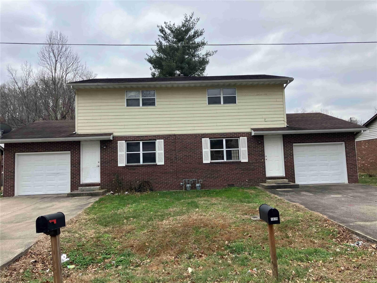 Property Photo:  1027 Village Lane  MO 63701 