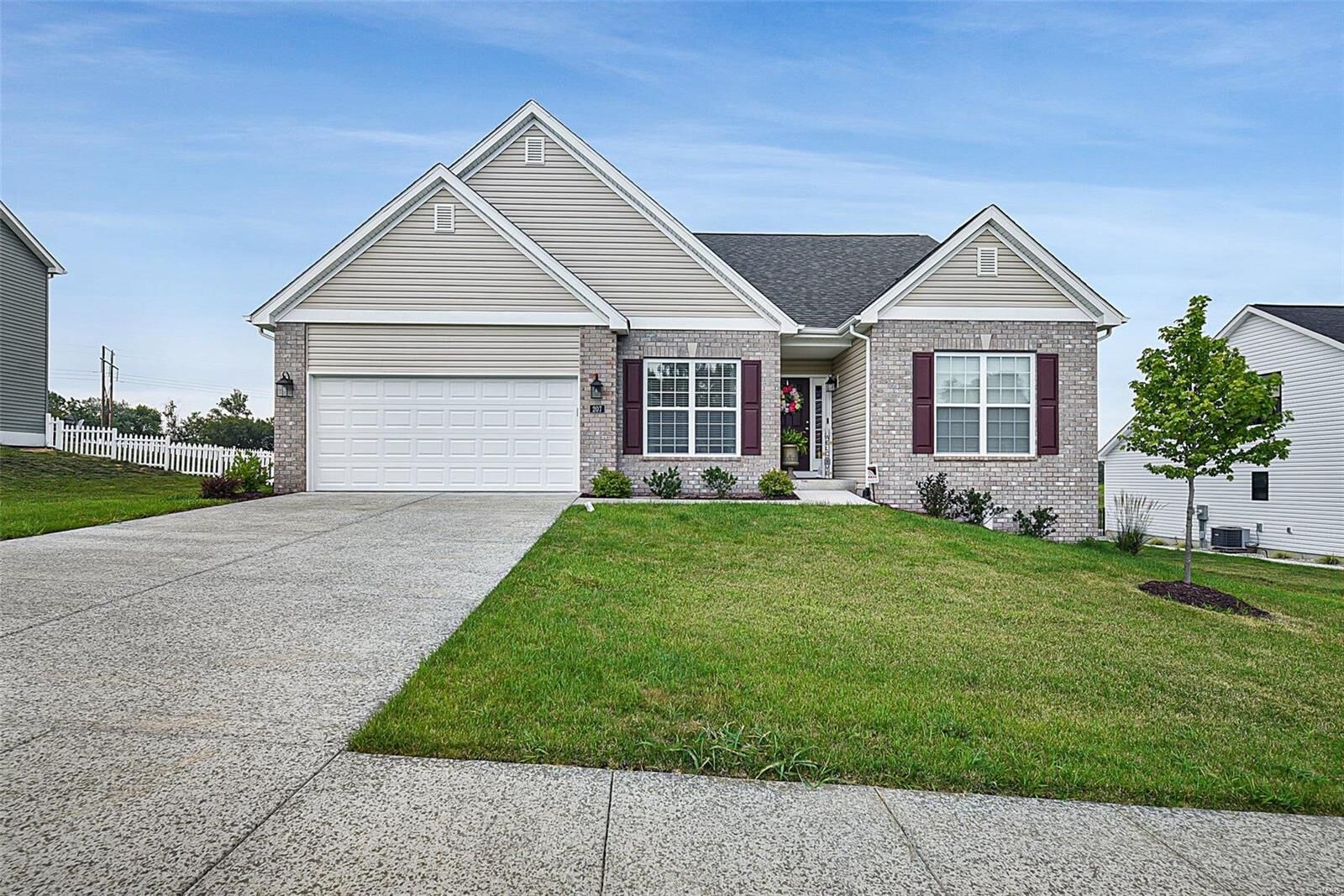 Property Photo:  207 Grand Rapids Lane  IL 62025 