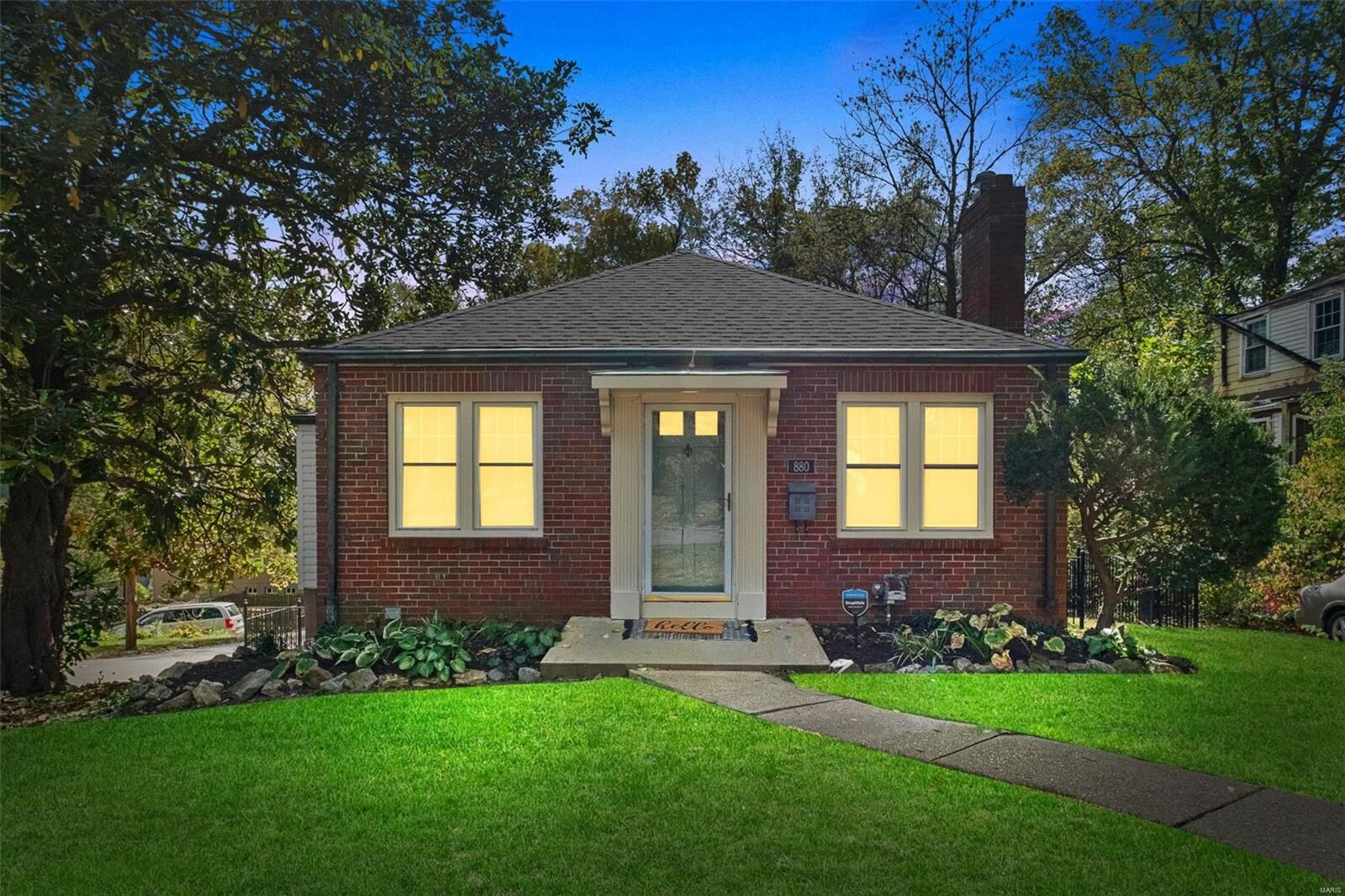Property Photo: 880 Greeley Avenue MO 63119