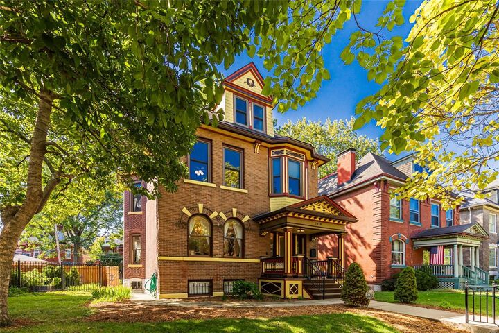 2918 Allen Avenue  St Louis MO 63104 photo