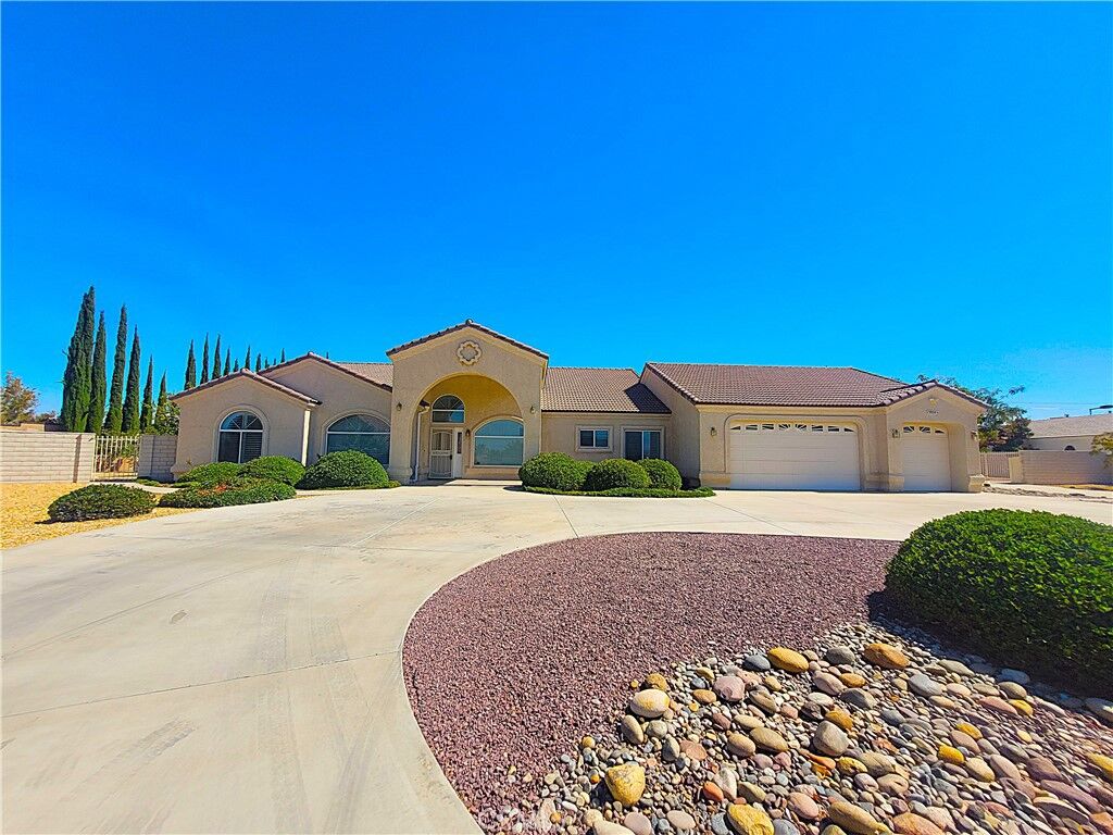 Property Photo:  19924 Sunset Lane  CA 92308 