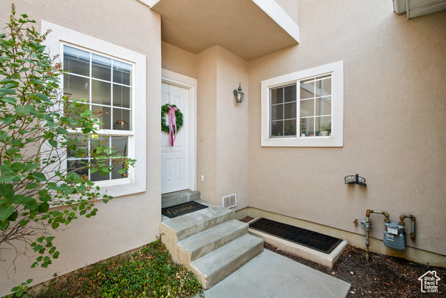Property Photo: 94 N 340 W UT 84057