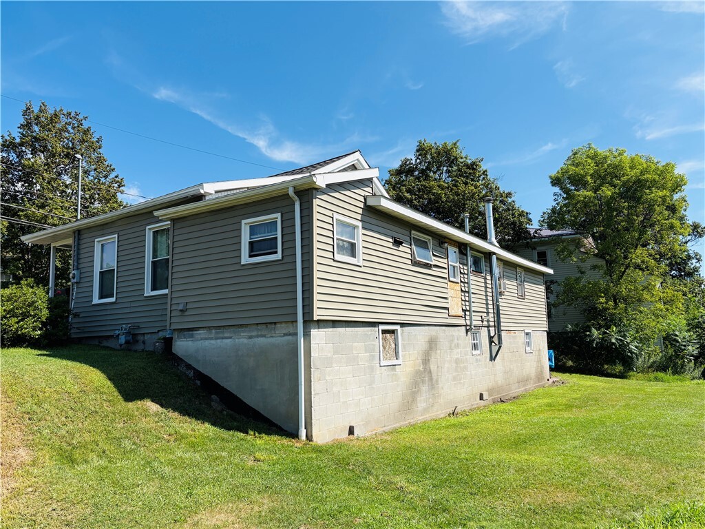 Property Photo:  34 Tuscarora Street  NY 14801 