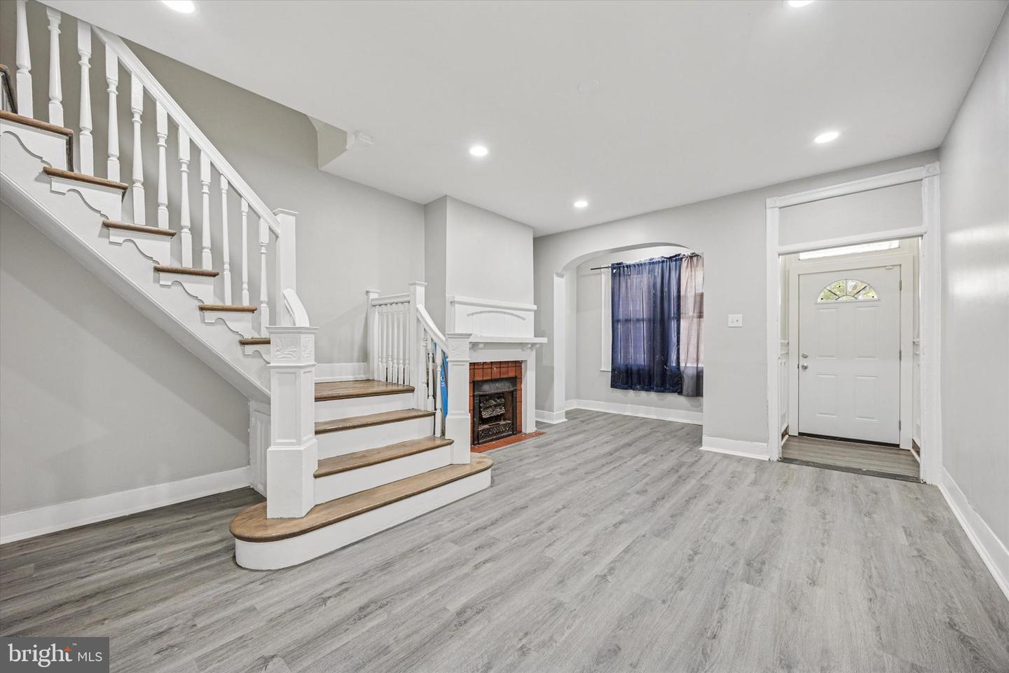 Property Photo: 1723 W Butler Street PA 19140