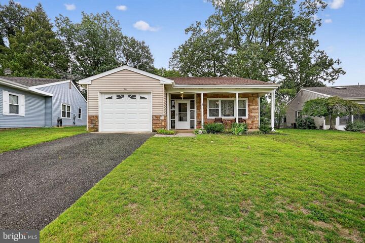 10 Farrington Ct  Southampton NJ 08088 photo