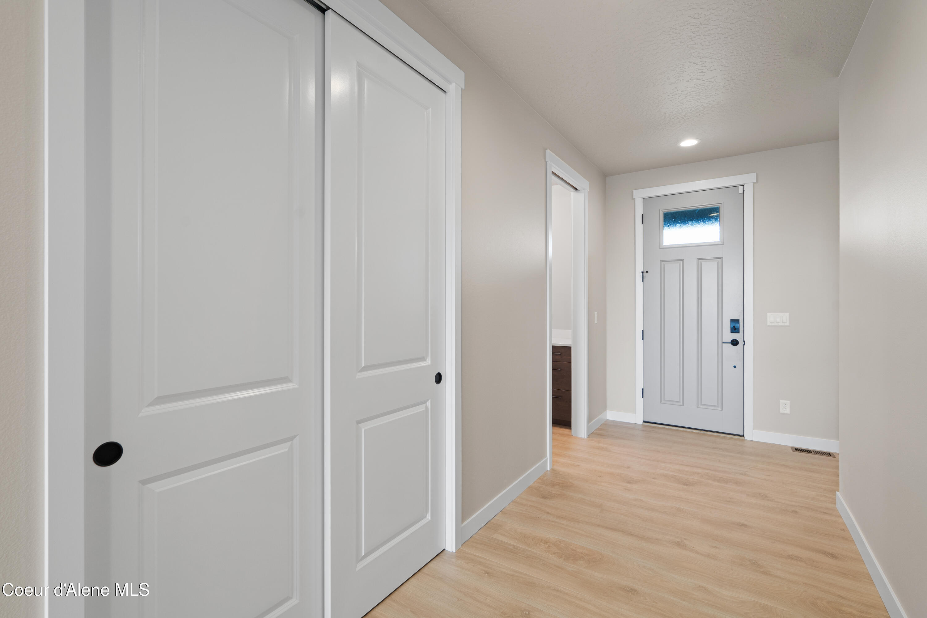 Property Photo: 6762 N Coeur Terre Blvd. ID 83814
