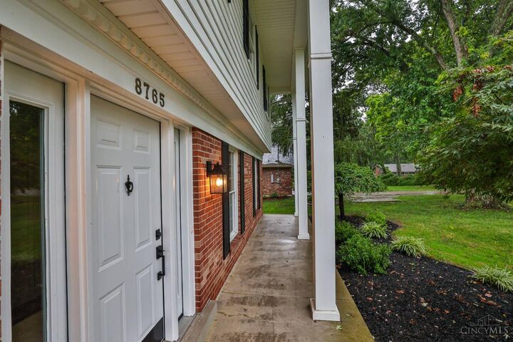 8765 Weller Road  Montgomery OH 45249 photo