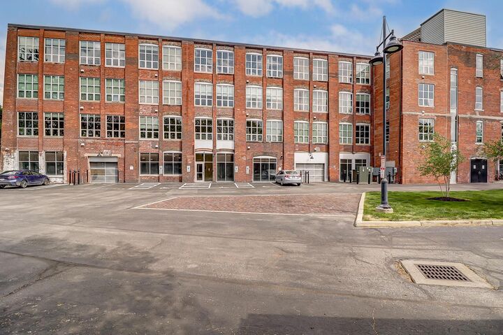 Property Photo: 448 W Nationwide Boulevard OH 43215