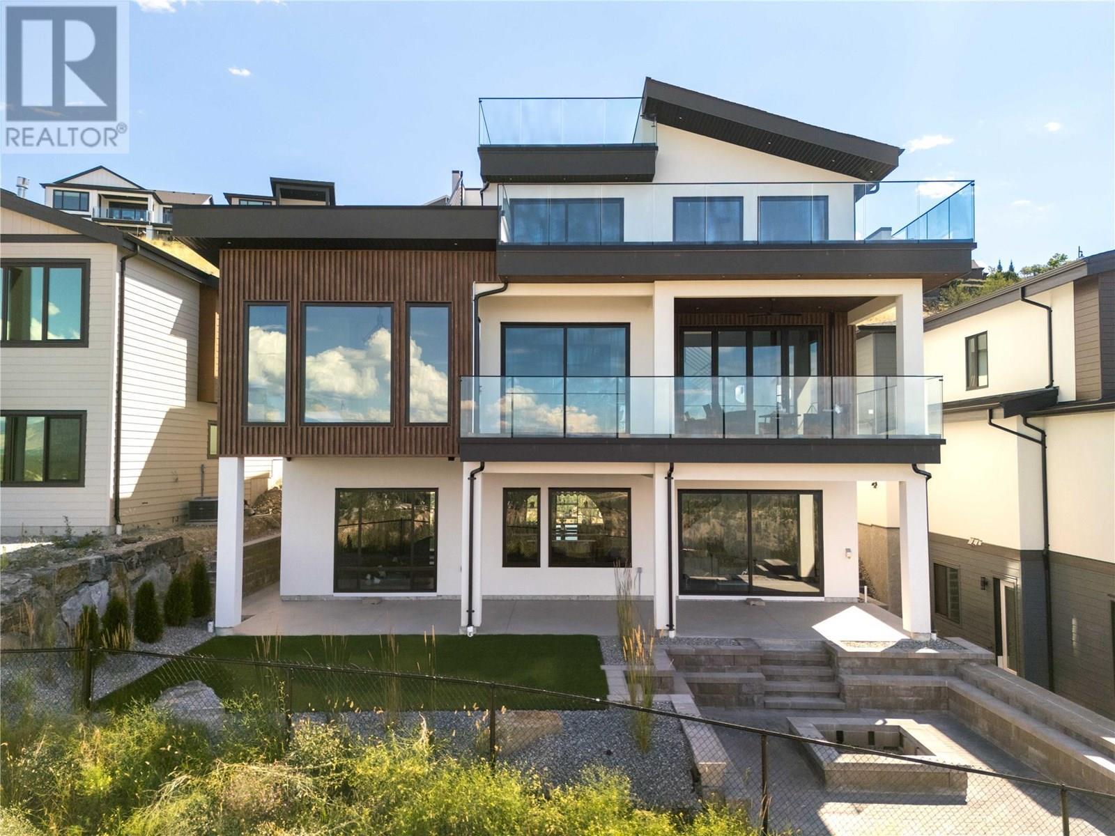 Property Photo: 1016 Emslie Street BC V1W 0C3