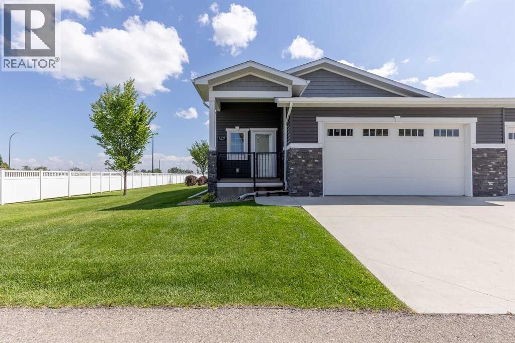 Property Photo:  175 Fairmont Boulevard South  AB T1K 7E8 