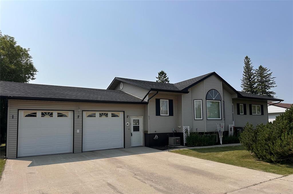 Property Photo: 31 Victoria Avenue East MB R0J 1V0