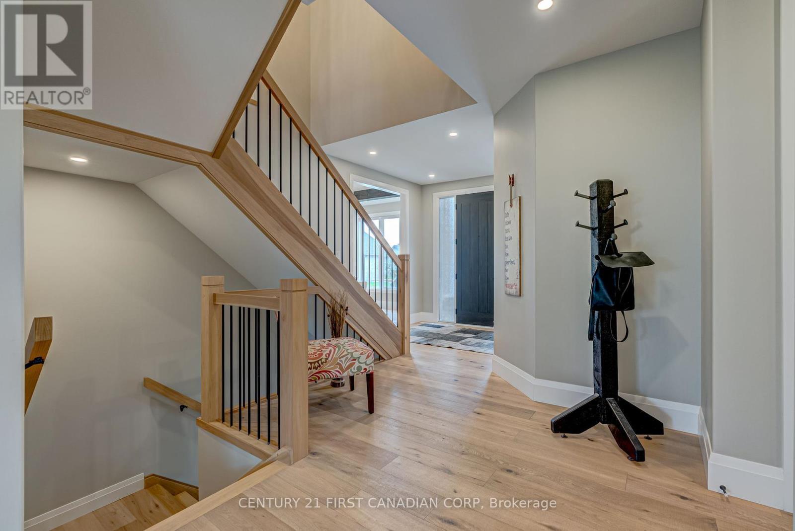 Photo de la propriété: 7442 Silver Creek Crescent ON N6P 0G6
