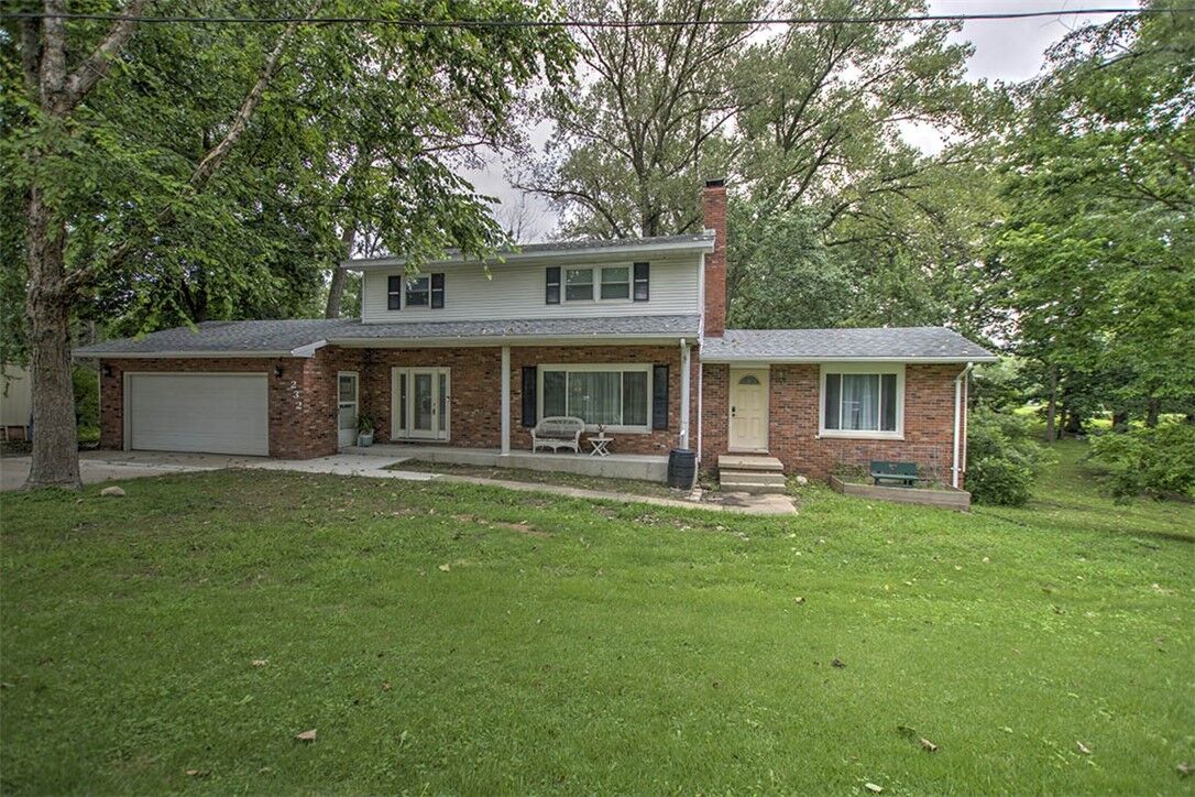 Property Photo: 232 S 8th Street IL 62561
