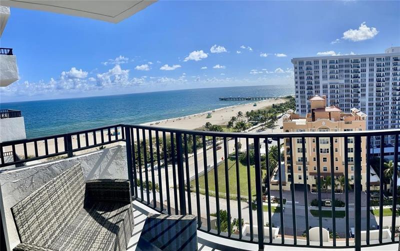 Property Photo: 525 N Ocean Blvd 1619 FL 33062