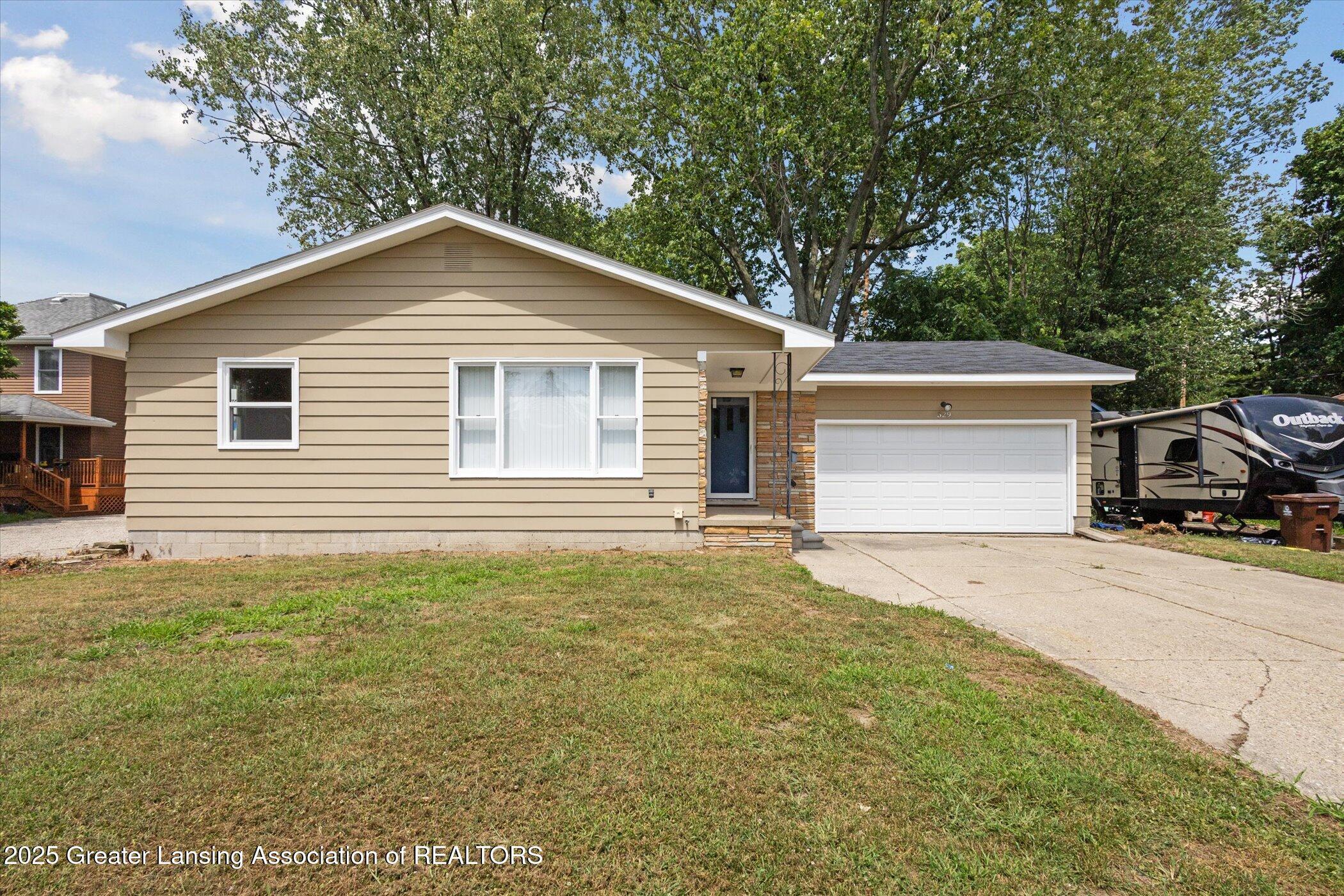 Property Photo: 529 High Street MI 48895