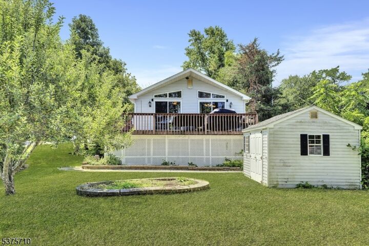Property Photo:  7 Lake St  NJ 07422 