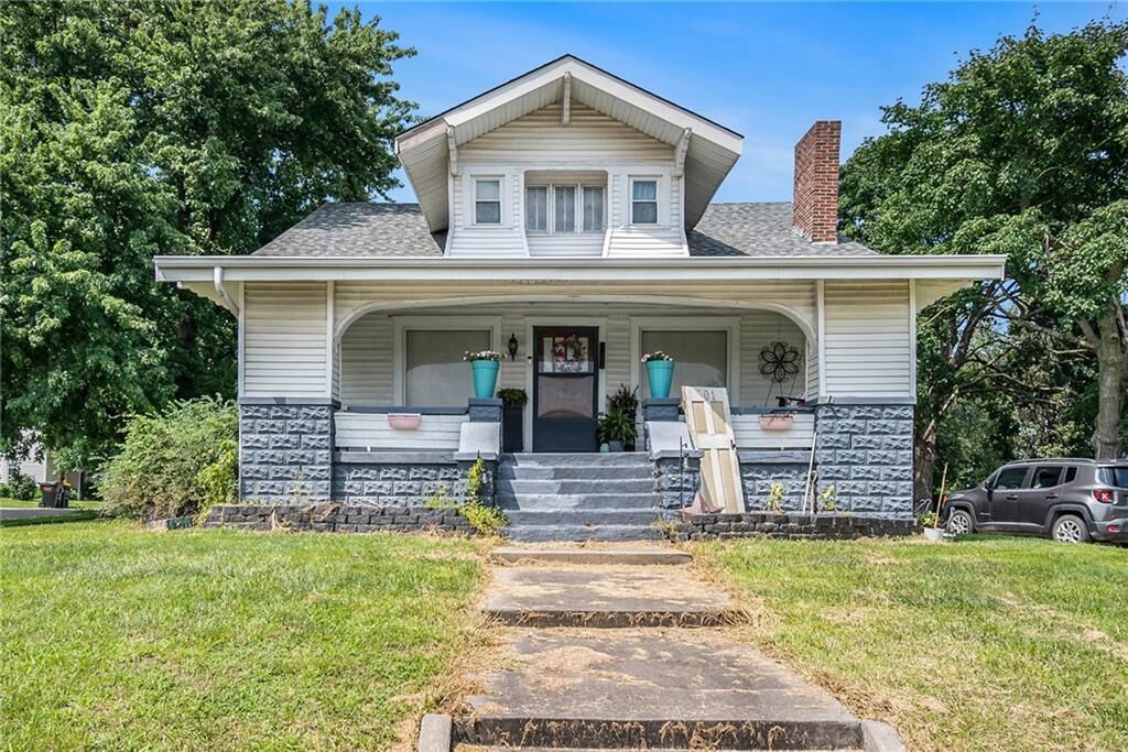Property Photo: 201 E Main Street MO 64485