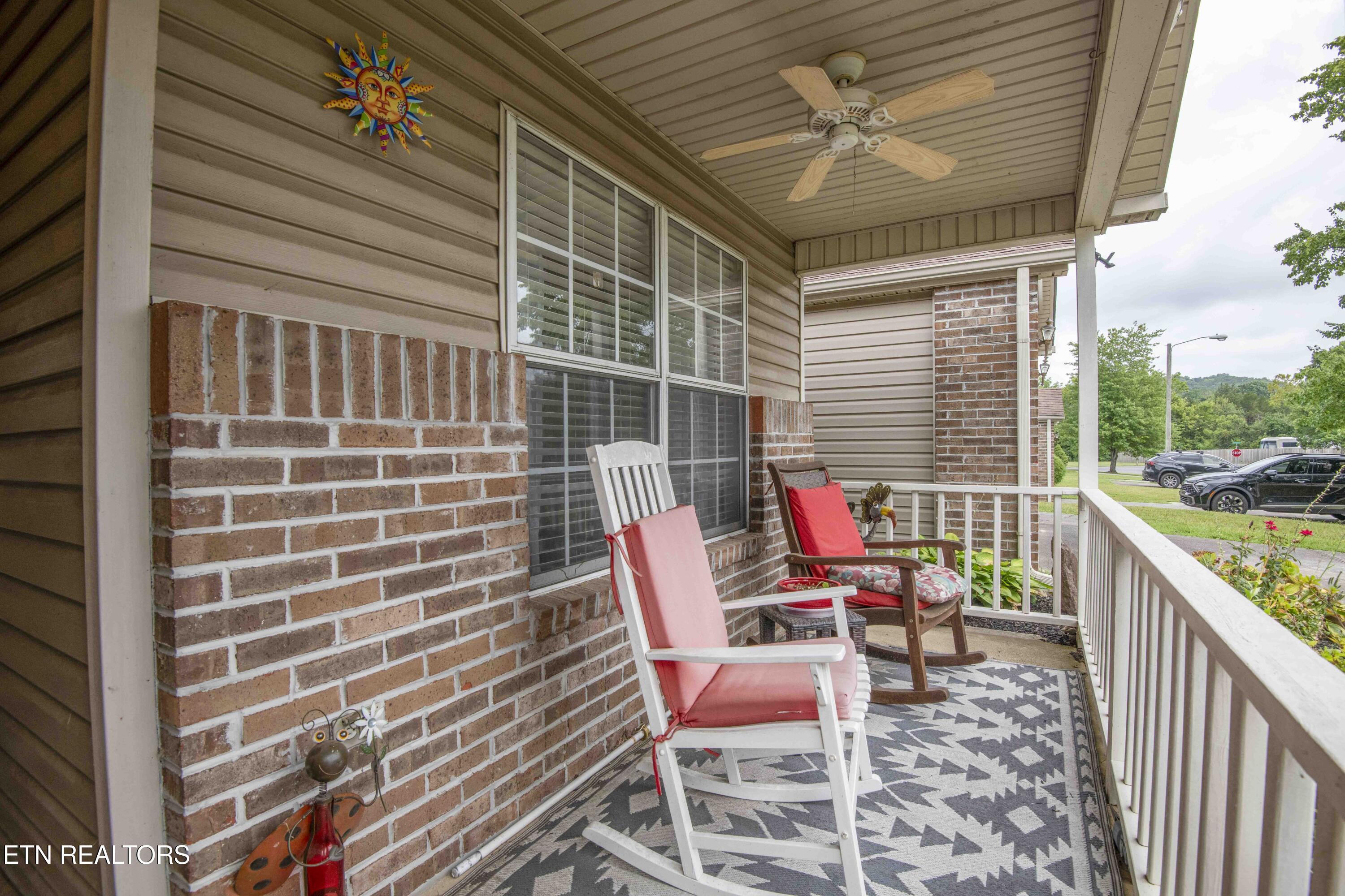 Property Photo: 10044 Greylock Way TN 37931