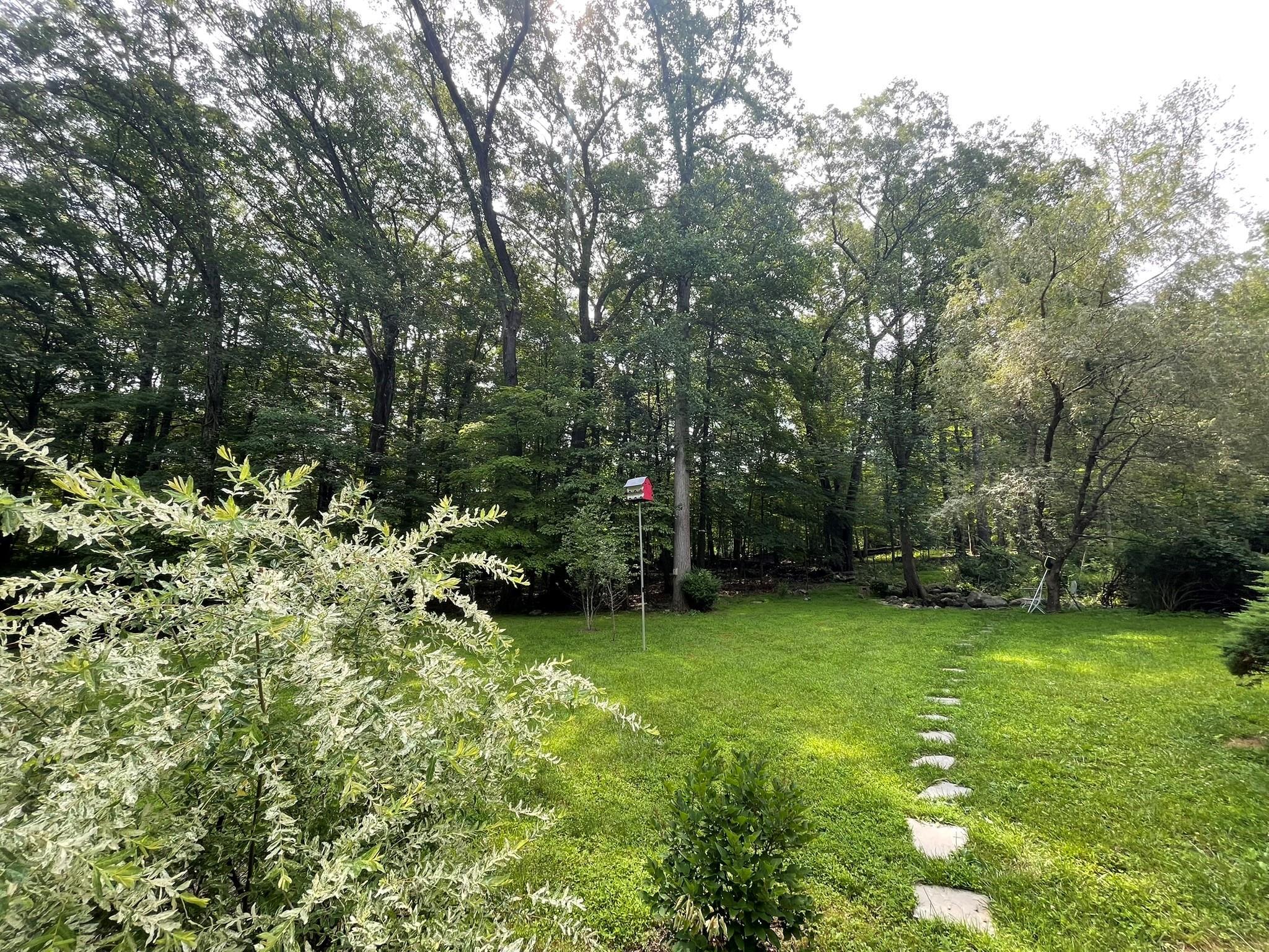 Property Photo:  34 Mount Airy Road E  NY 10520 