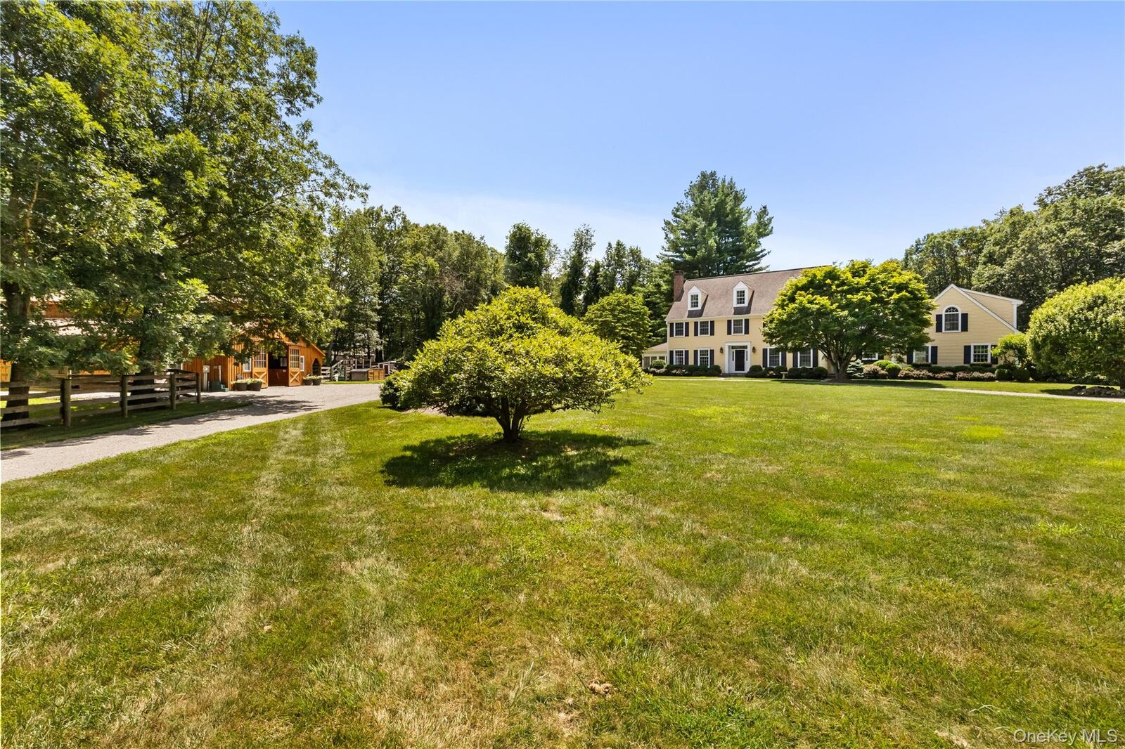 Property Photo:  175 Finch Road  NY 10560 
