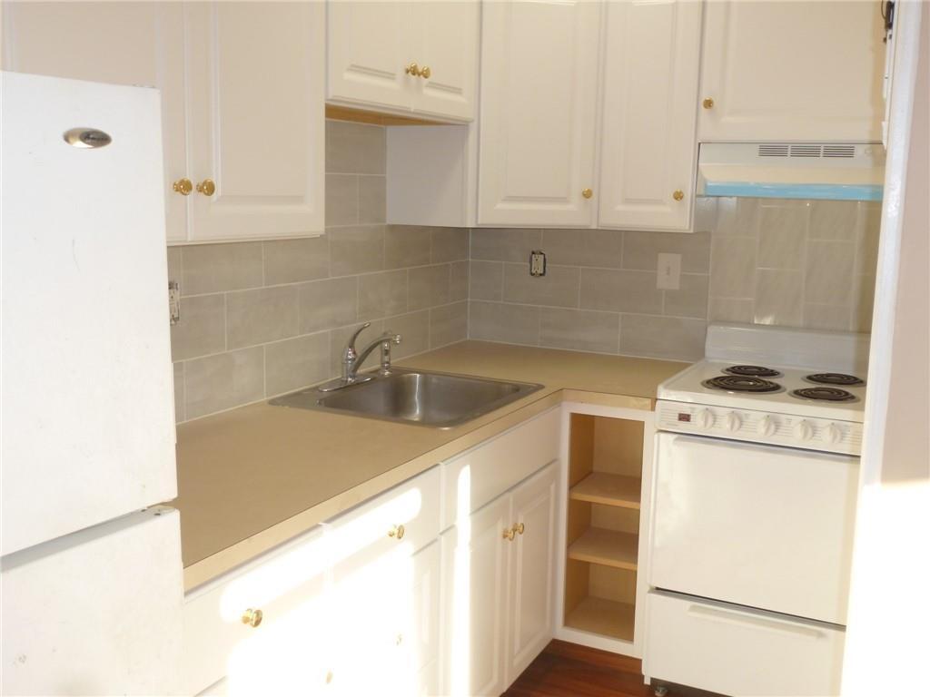 Property Photo: 1217 E Main Street 2B NY 10588