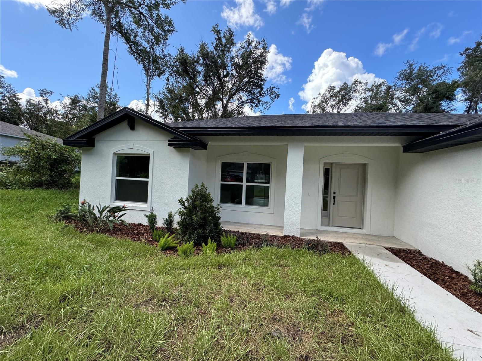 Property Photo:  1340 3rd Street  FL 32763 