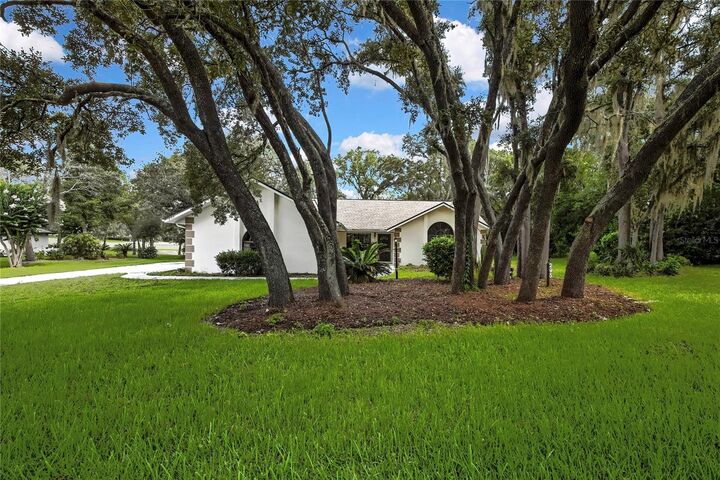 Property Photo:  295 E Keller Court  FL 34442 