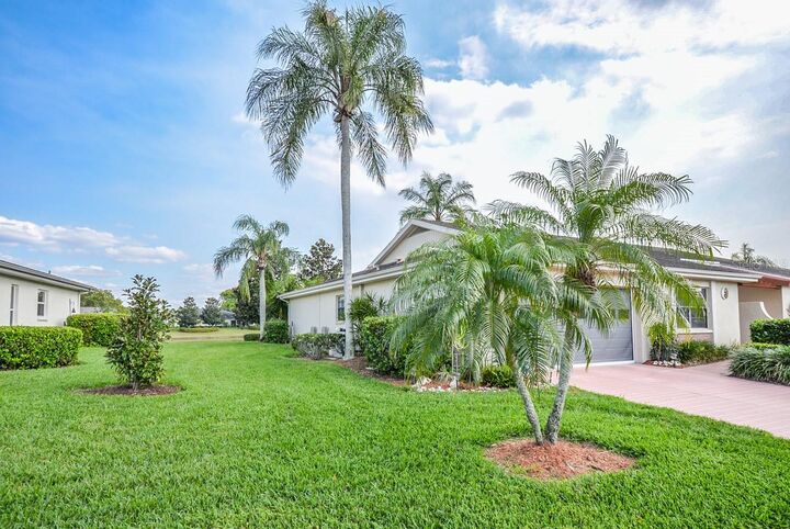 Property Photo:  2410 Lancaster Drive Na  FL 33573 