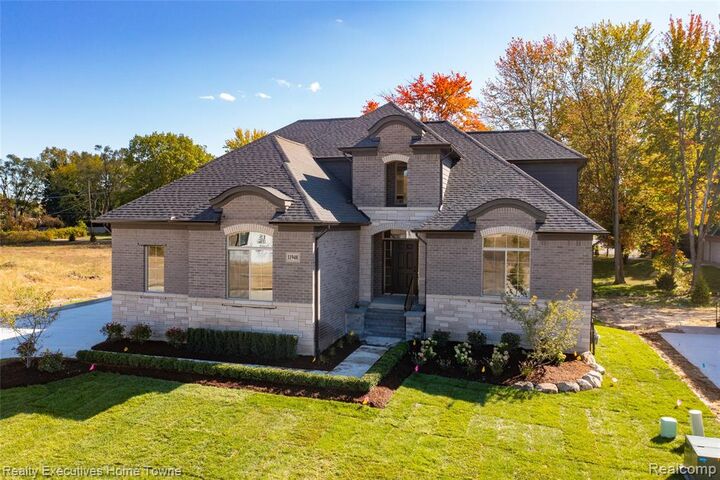 35962 Cascade Drive  New Baltimore MI 48047 5865 photo