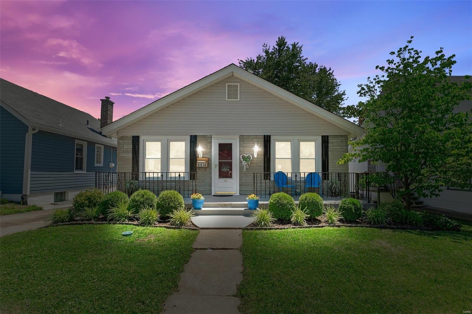Property Photo: 6938 Sutherland Avenue MO 63109