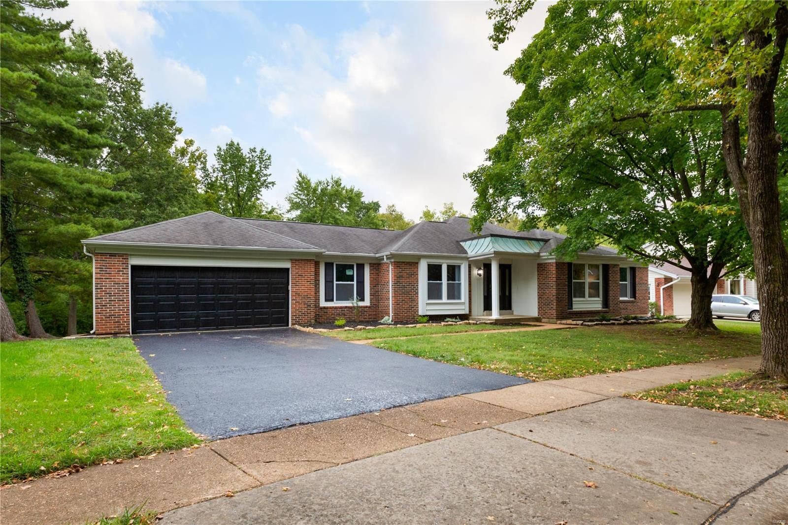 Property Photo: 1872 Braumton Court MO 63017