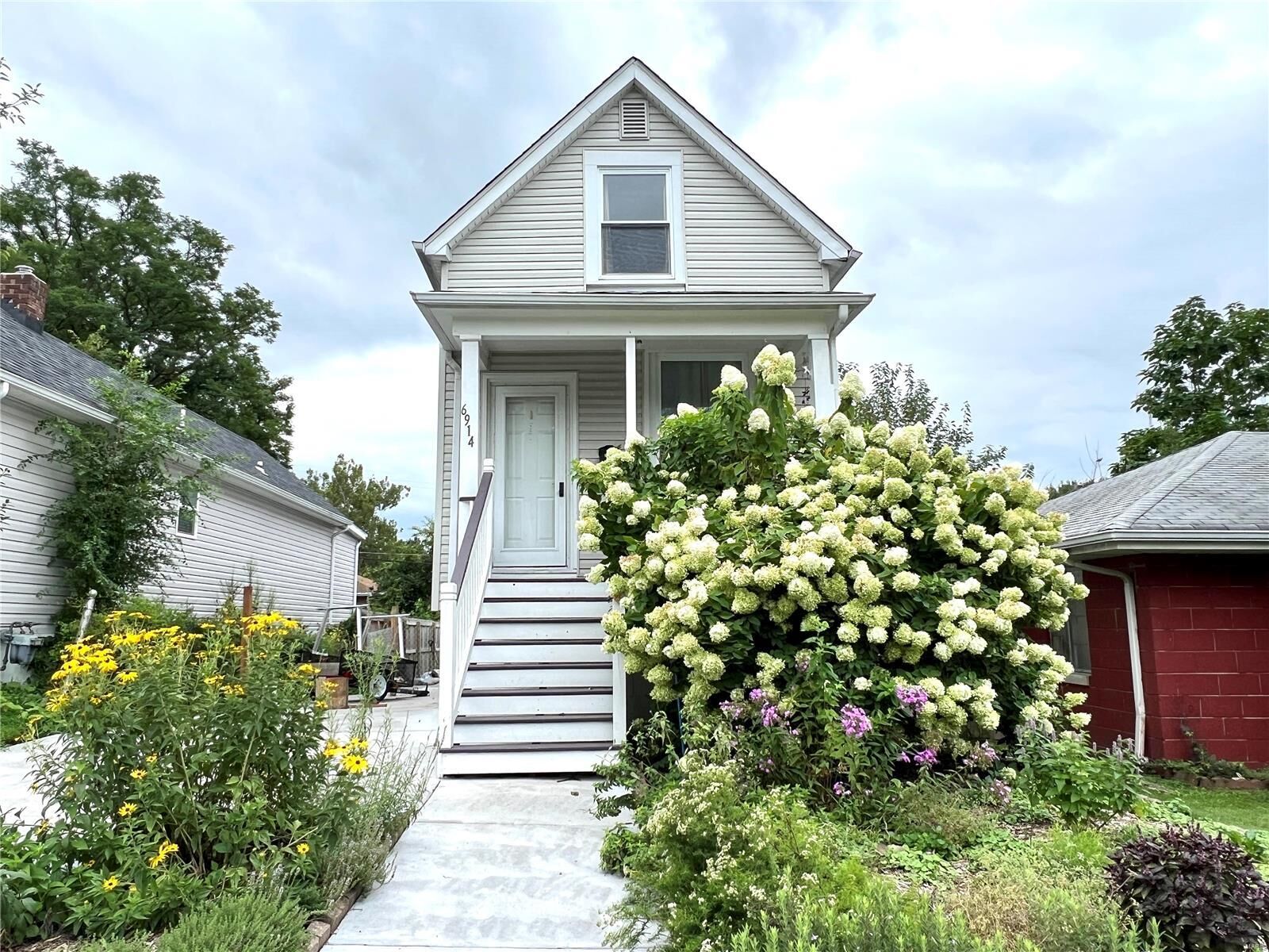 Property Photo:  6914 West Park Avenue  MO 63139 