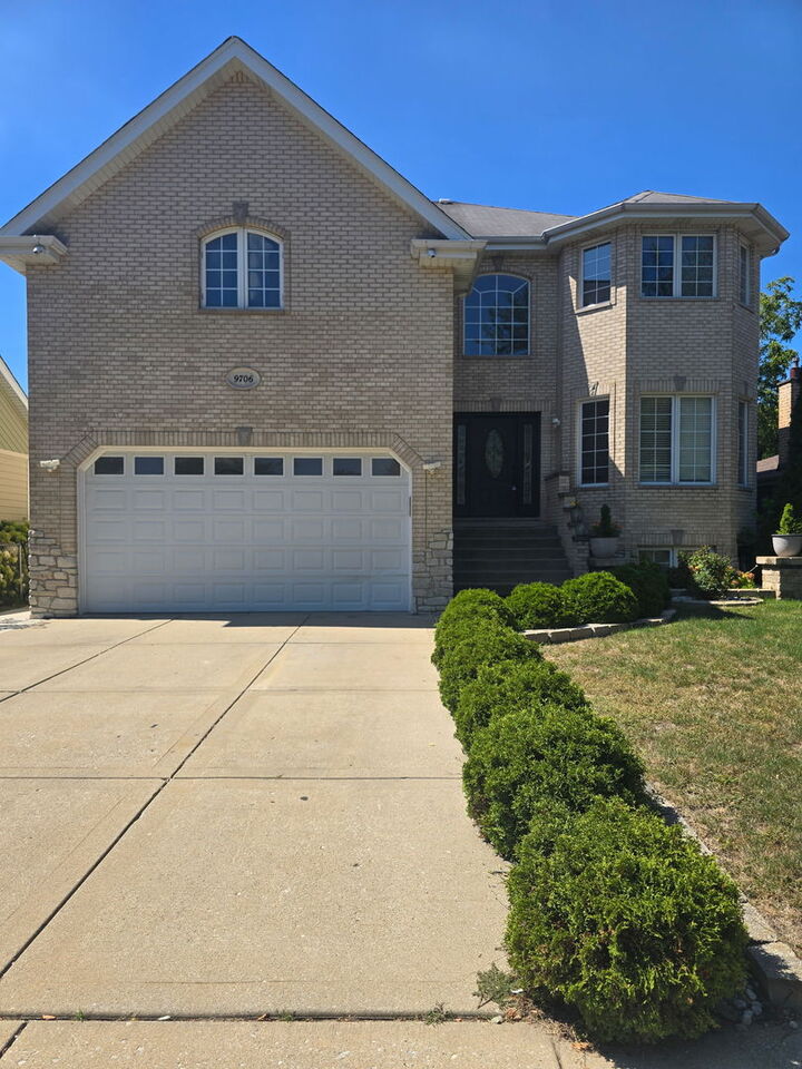 9706 52nd Avenue  Oak Lawn IL 60453 photo