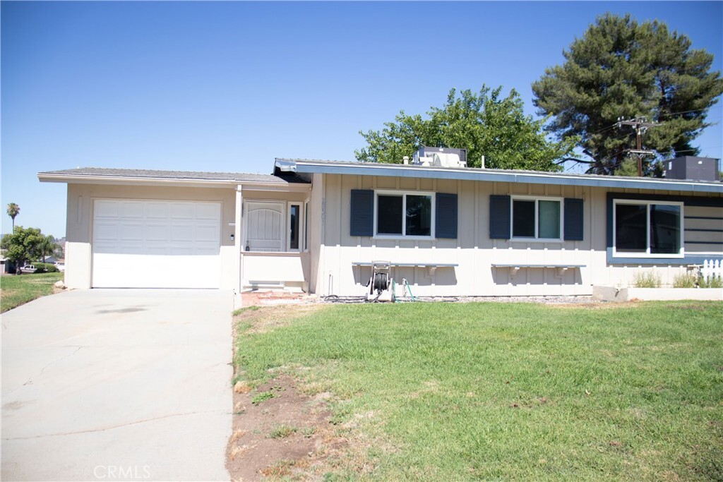 28501 Bradley Road  Menifee CA 92586 photo