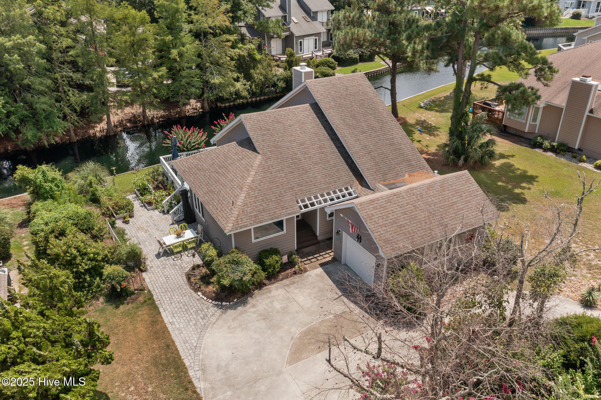 Property Photo: 241 Windjammer W NC 28594