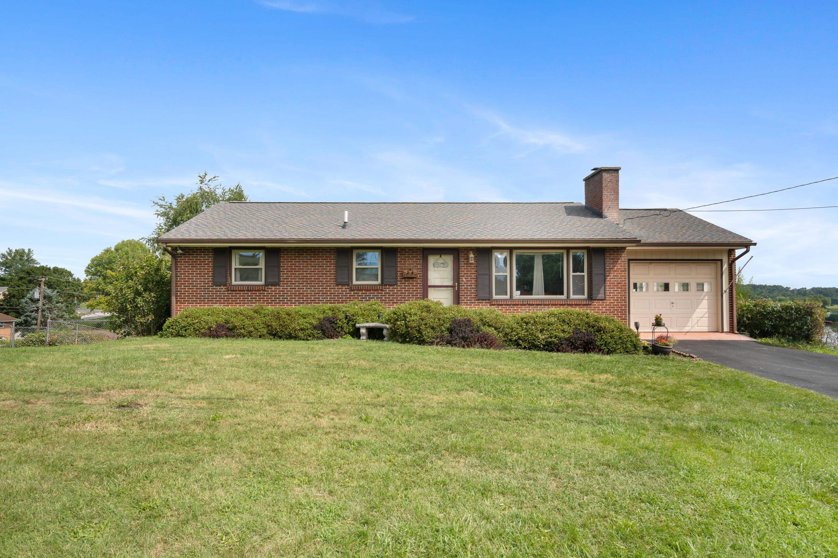 Property Photo: 105 Wades Lane VA 24073