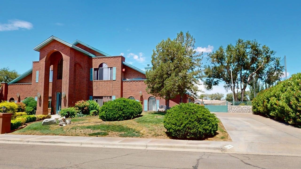 Property Photo:  2443 Desert Hills Dr  NM 88310 