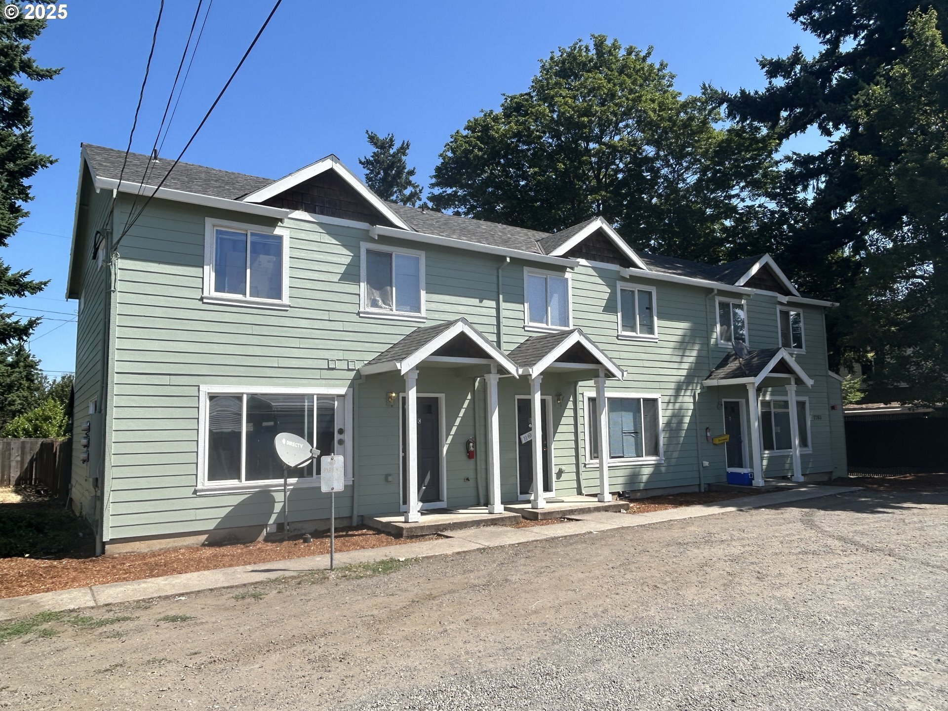 Property Photo: 7763 SE 72nd Ave OR 97206