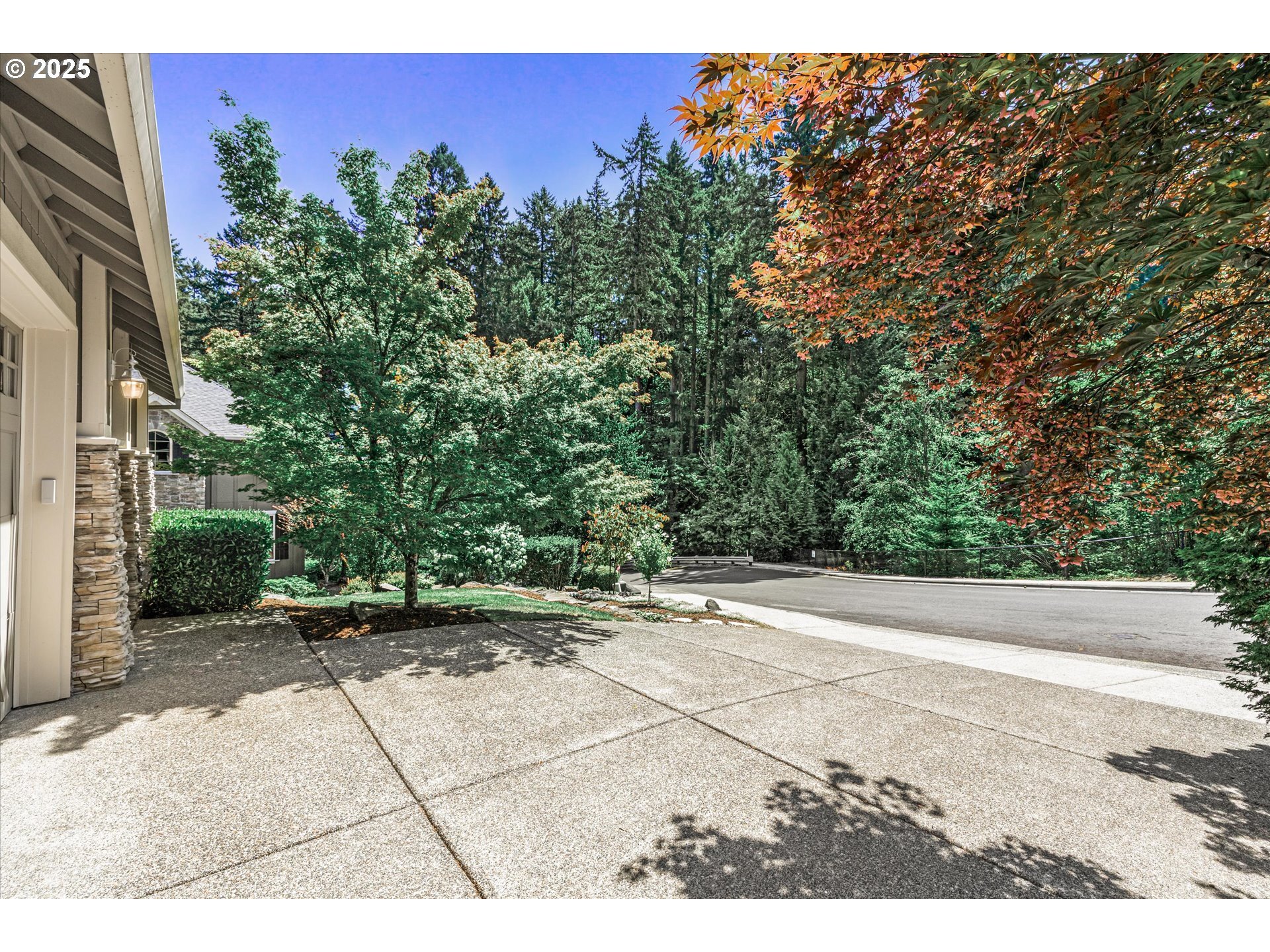 Property Photo: 8533 SW 181st Ave OR 97007
