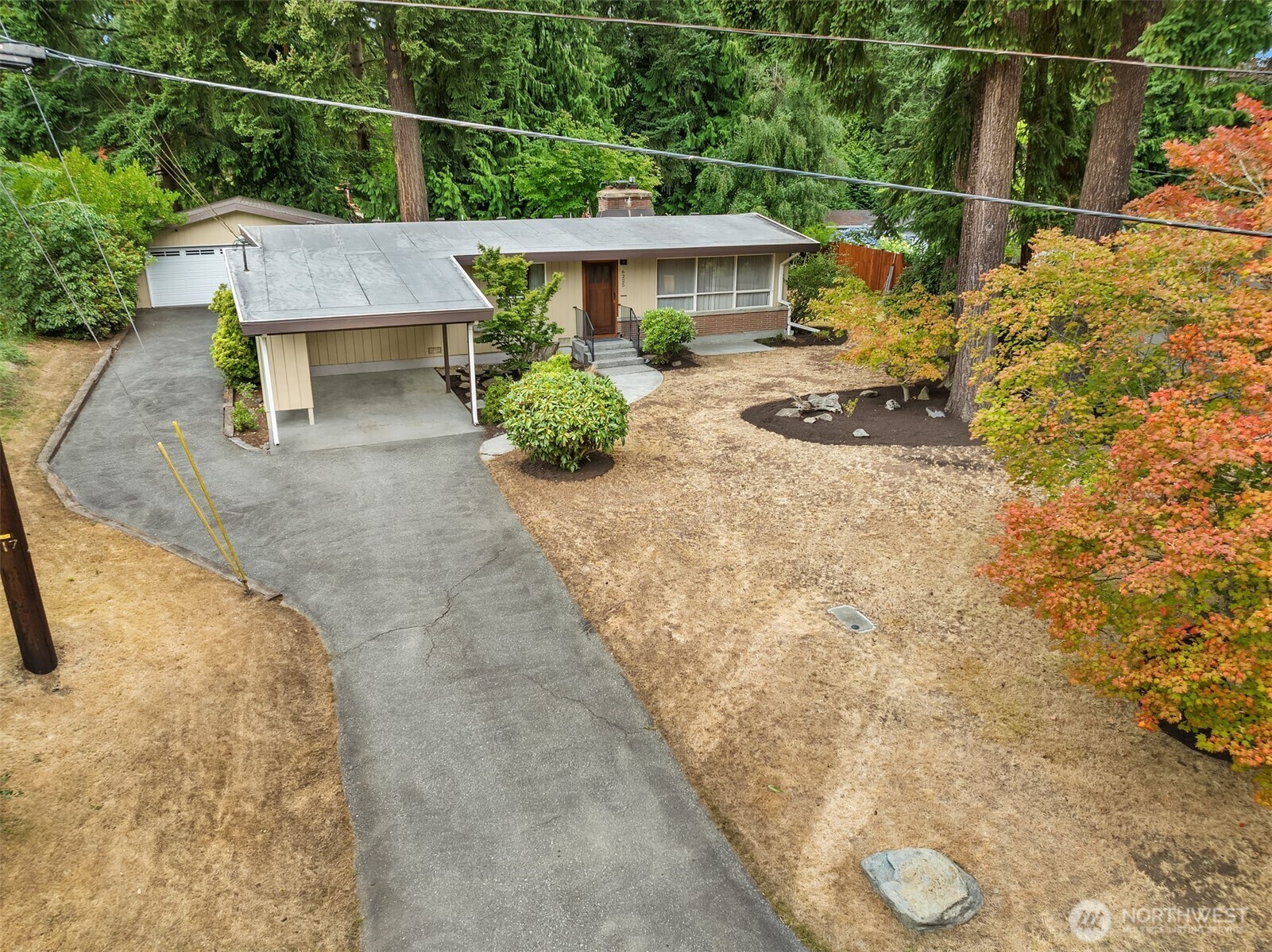 Property Photo: 6225 Dale Way WA 98036
