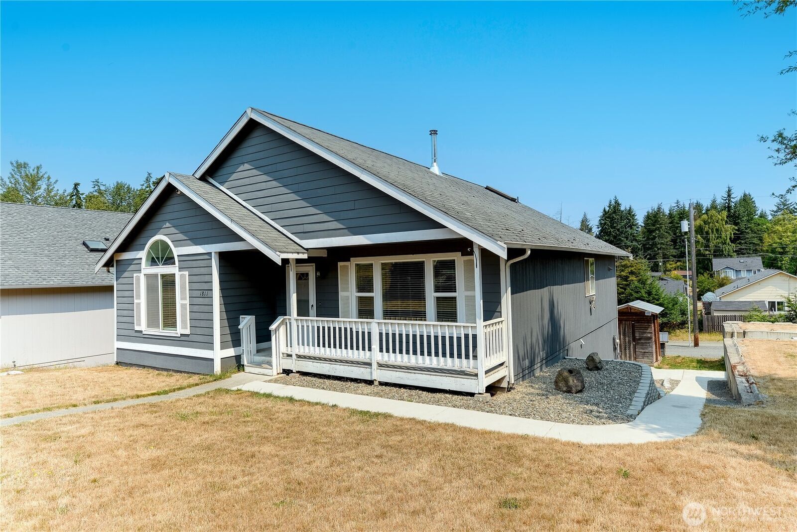 Property Photo:  1811  W Twelfth St  WA 98363 