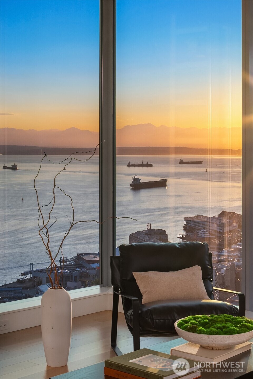 Property Photo: 1521 2nd Avenue 3101 WA 98101
