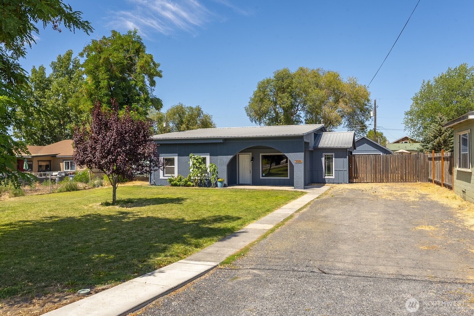 Property Photo:  1036 W Luta Street  WA 98837 