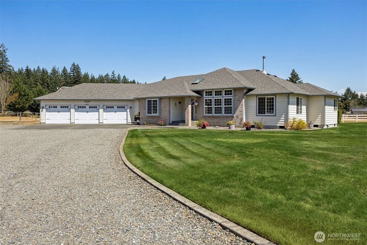 Property Photo: 2503 262nd Street Ct E WA 98387