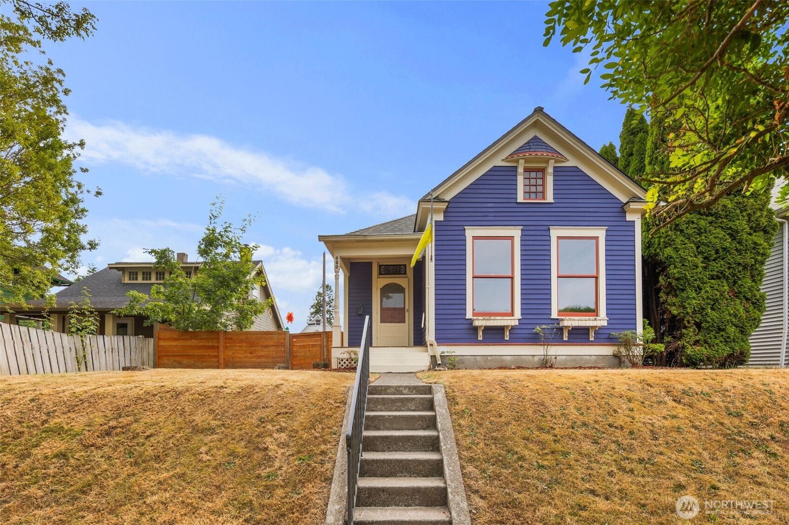 Property Photo:  820 N Prospect Street  WA 98406 